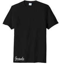 Load image into Gallery viewer, T-Shirt - “Greñuda Pero Fit”
